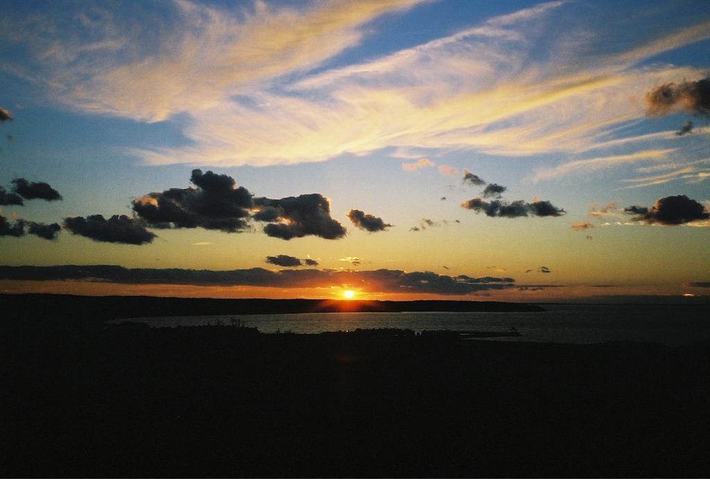 Montauk Manor Ξενοδοχείο Εξωτερικό φωτογραφία Sunset over the Atlantic Ocean