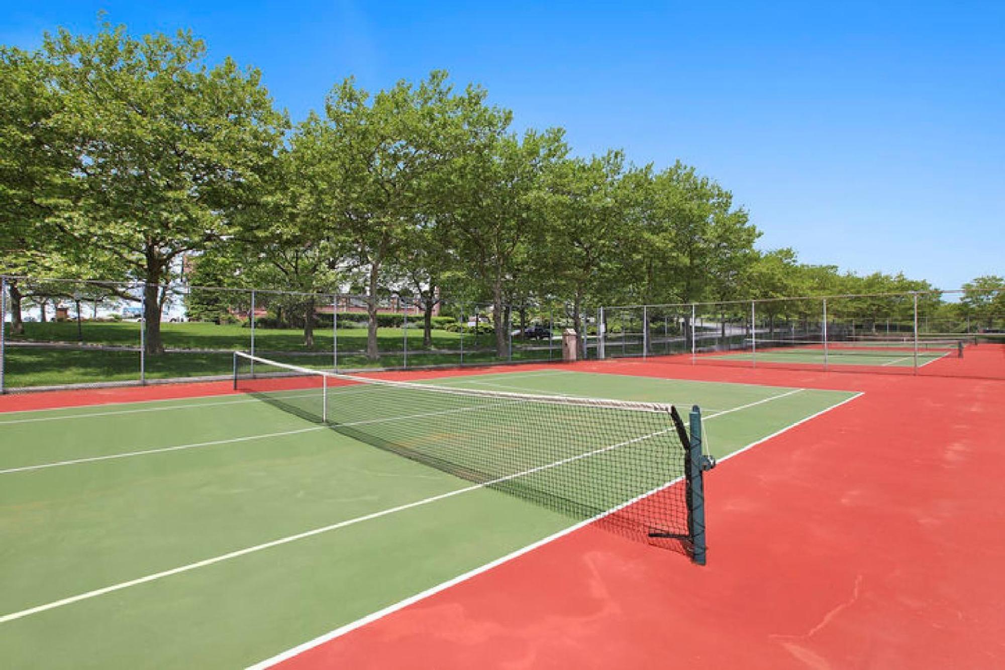 Montauk Manor Ξενοδοχείο Εξωτερικό φωτογραφία Tennis courts at the club
