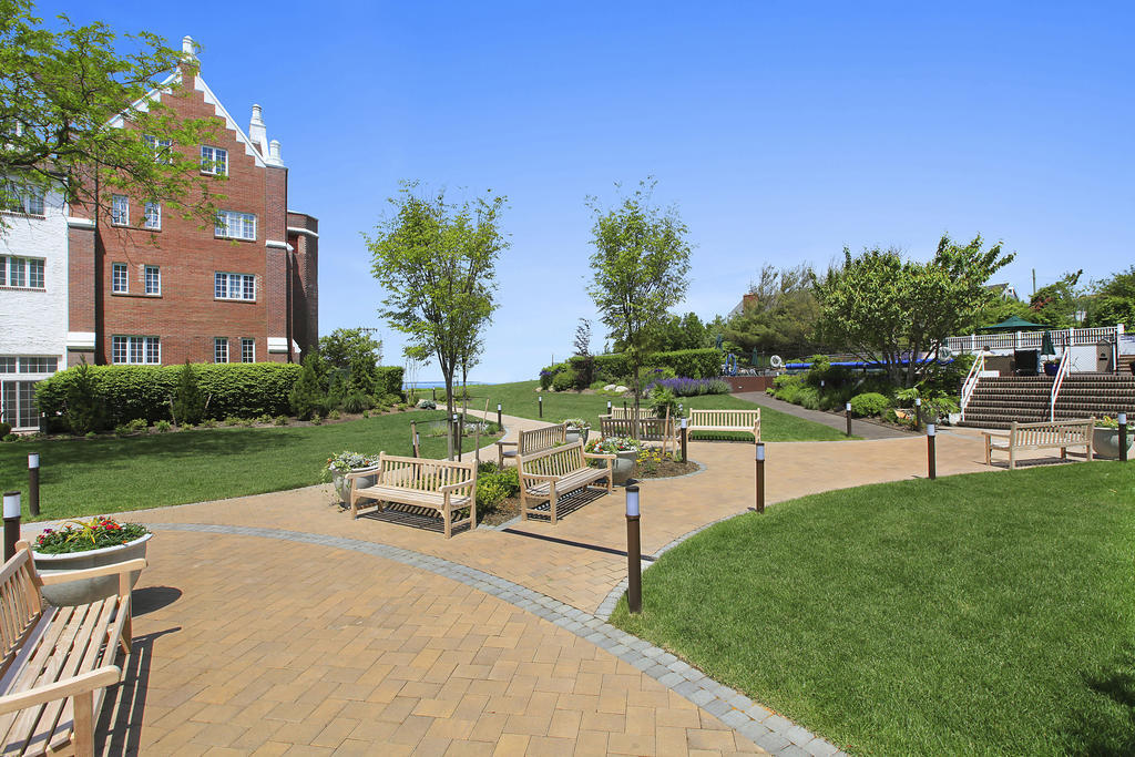 Montauk Manor Ξενοδοχείο Εξωτερικό φωτογραφία The Village Green